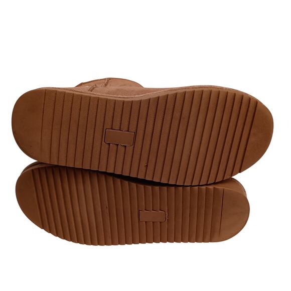 Camel Crown Ladies Chestnut color, Faux Suede, Sherpa Lined, Booties Size 7.5 - Picture 11 of 12